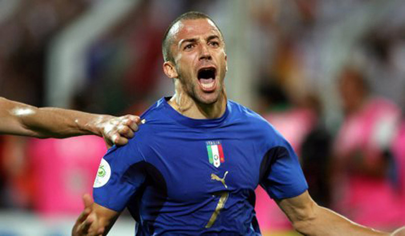 Mondiale 2006 (37).jpg - epa00763950 Italian Alessandro Del Piero celebrates after scoring the 2-0 in the semi final of the 2006 FIFA World Cup between Germany and Italy in Dortmund, Germany, Tuesday, 04 July 2006. Italy won 2-0 in extra time. +++ Mobile Services OUT +++ Please refer to FIFA's terms and conditions  ANSA - SRDJAN SUKI - KRZ